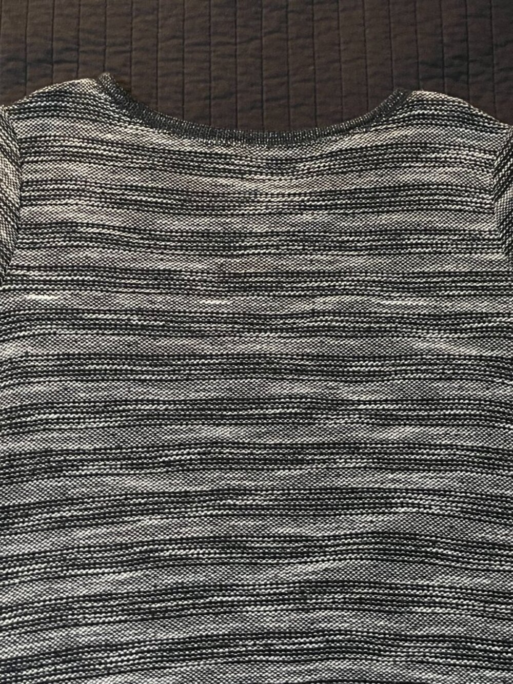 Old Navy Medium Maternity B&W Striped Short Sleeve Cozy Sweater Women's Top - Picture 4 of 12
